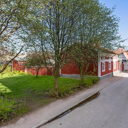 Gardshuset Mitt I Centrala Gaevle المظهر الخارجي الصورة